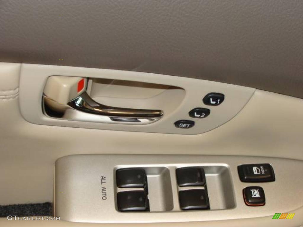 2006 RX 330 AWD - Crystal White Pearl / Ivory photo #10