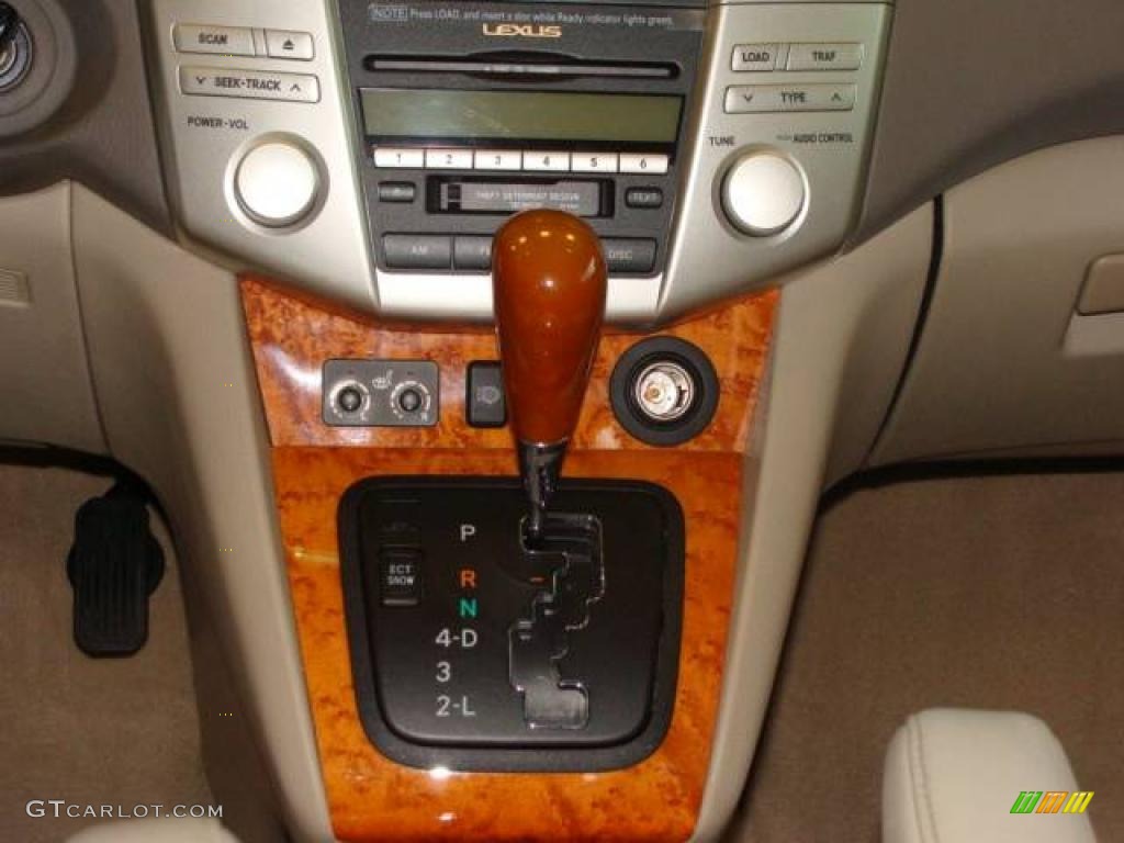 2006 RX 330 AWD - Crystal White Pearl / Ivory photo #17