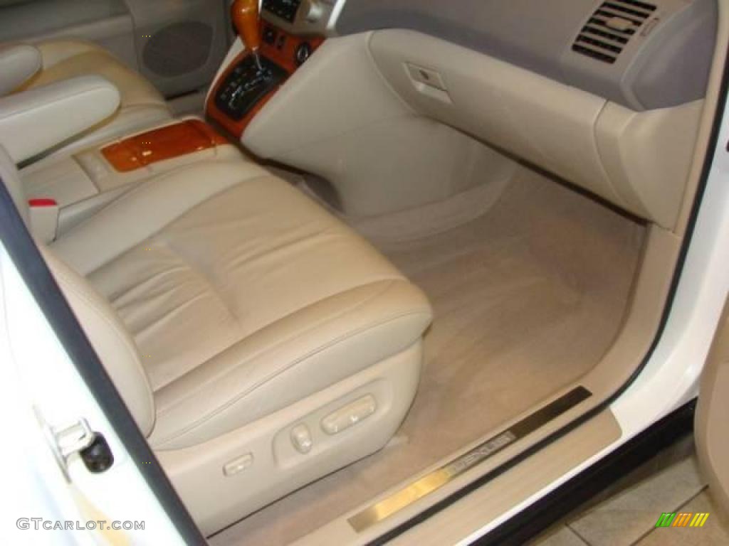 2006 RX 330 AWD - Crystal White Pearl / Ivory photo #21