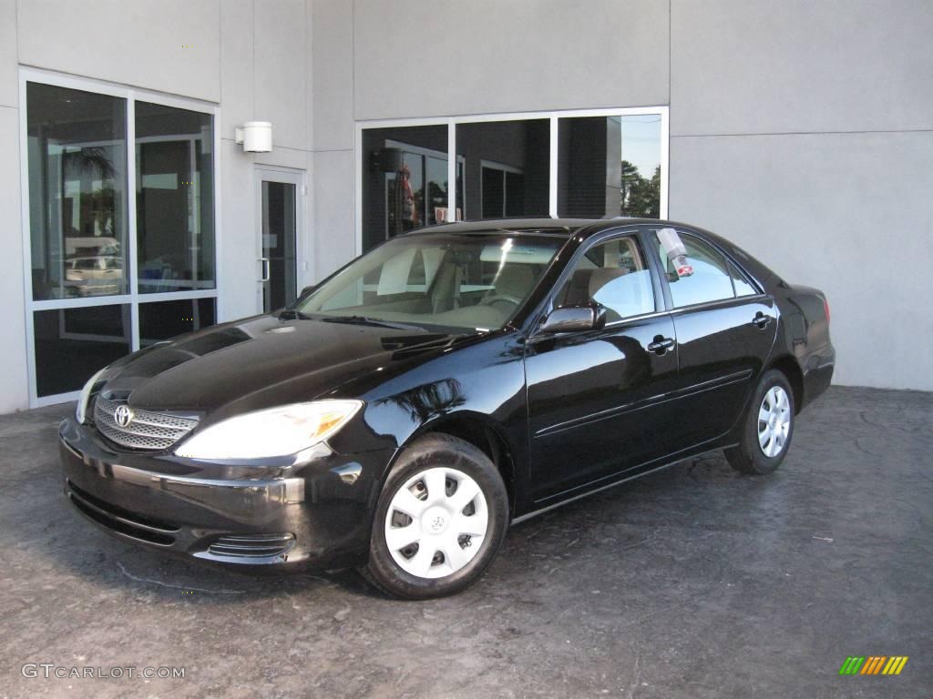 2004 Camry LE - Black / Stone photo #1