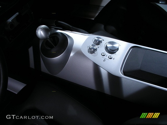 2005 Ford GT Standard GT Model Controls Photo #210479