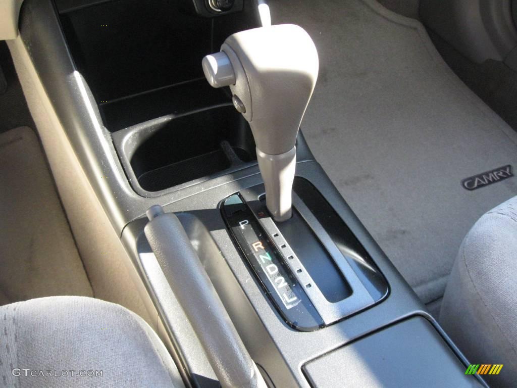 2004 Camry LE - Black / Stone photo #26