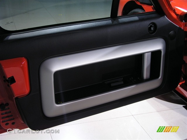 2005 Ford GT Standard GT Model Ebony Black Door Panel Photo #210493