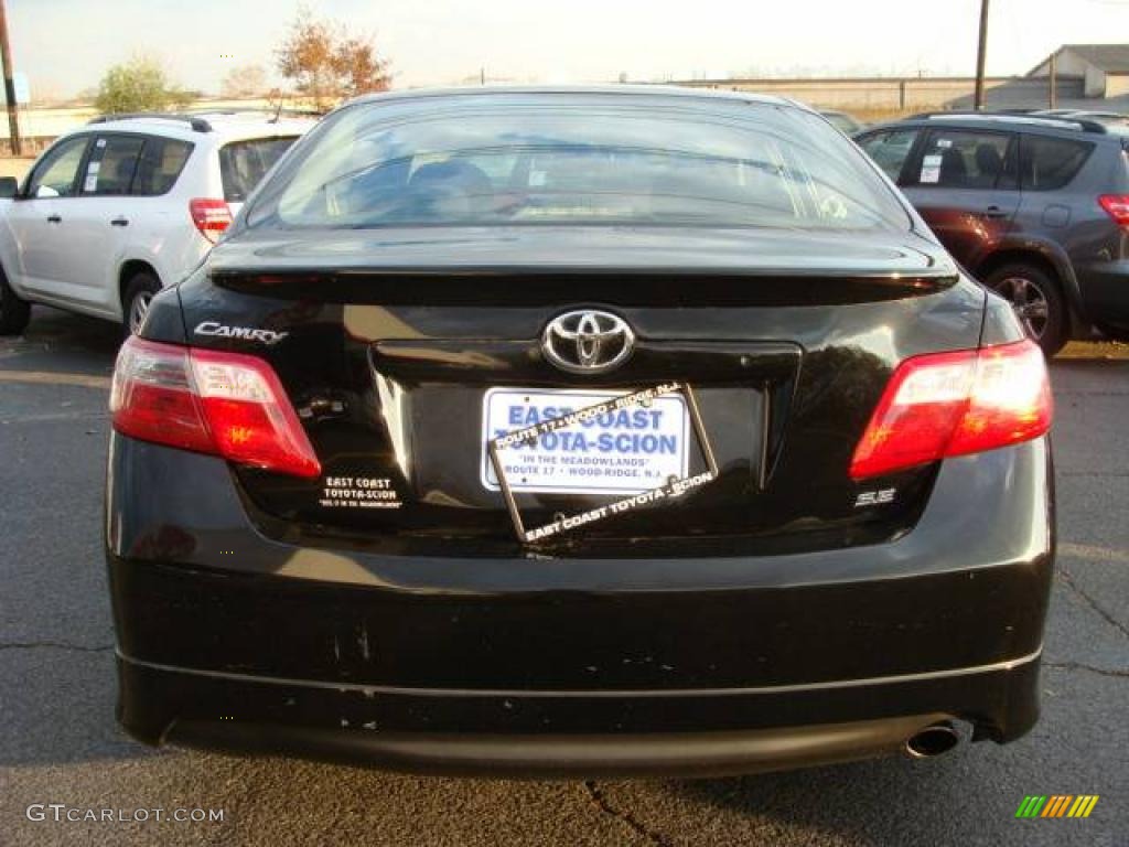 2007 Camry SE - Black / Dark Charcoal photo #4