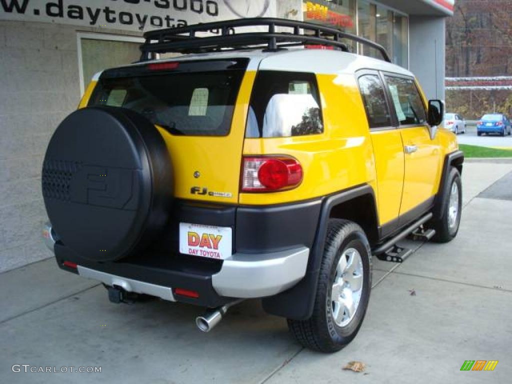 2008 FJ Cruiser 4WD - Sun Fusion Yellow / Dark Charcoal photo #2