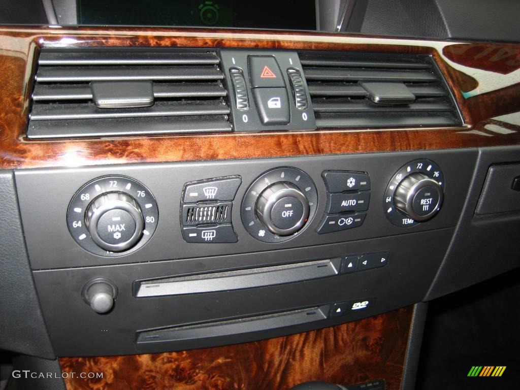 2007 5 Series 530xi Sport Wagon - Black Sapphire Metallic / Auburn Dakota Leather photo #18
