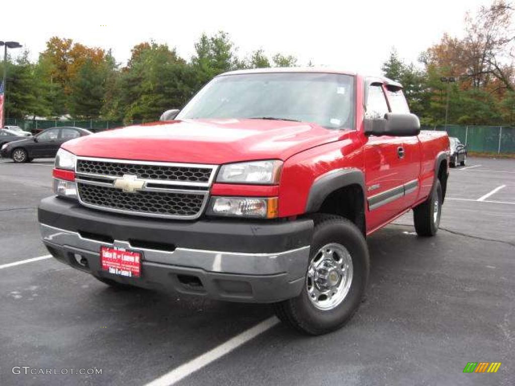 2005 Silverado 2500HD LS Extended Cab 4x4 - Victory Red / Dark Charcoal photo #1