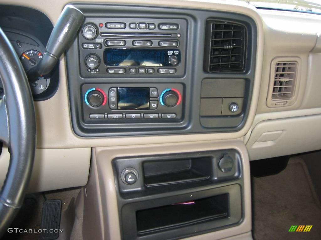 2005 Suburban 1500 LT - Sandstone Metallic / Tan/Neutral photo #14