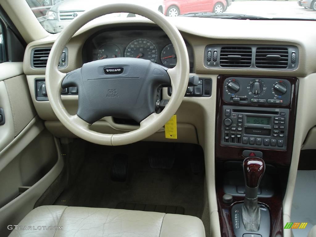 2000 S70 GLT - White / Light Beige photo #10