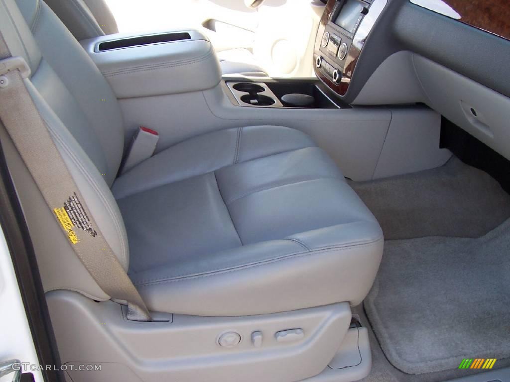 2007 Tahoe LTZ - Summit White / Dark Titanium/Light Titanium photo #8