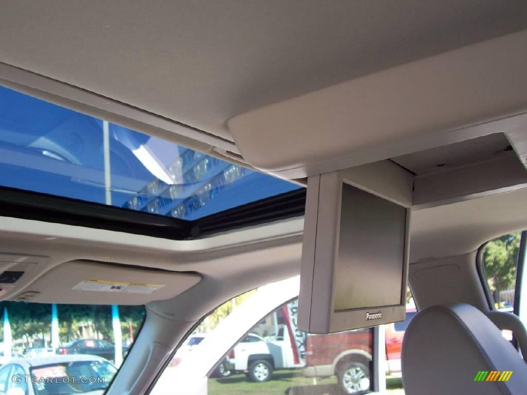 2007 Tahoe LTZ - Summit White / Dark Titanium/Light Titanium photo #12