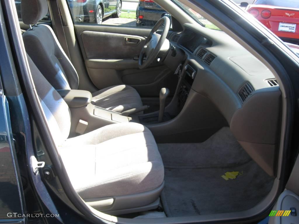1998 Camry LE - Dark Green Metallic / Oak photo #9