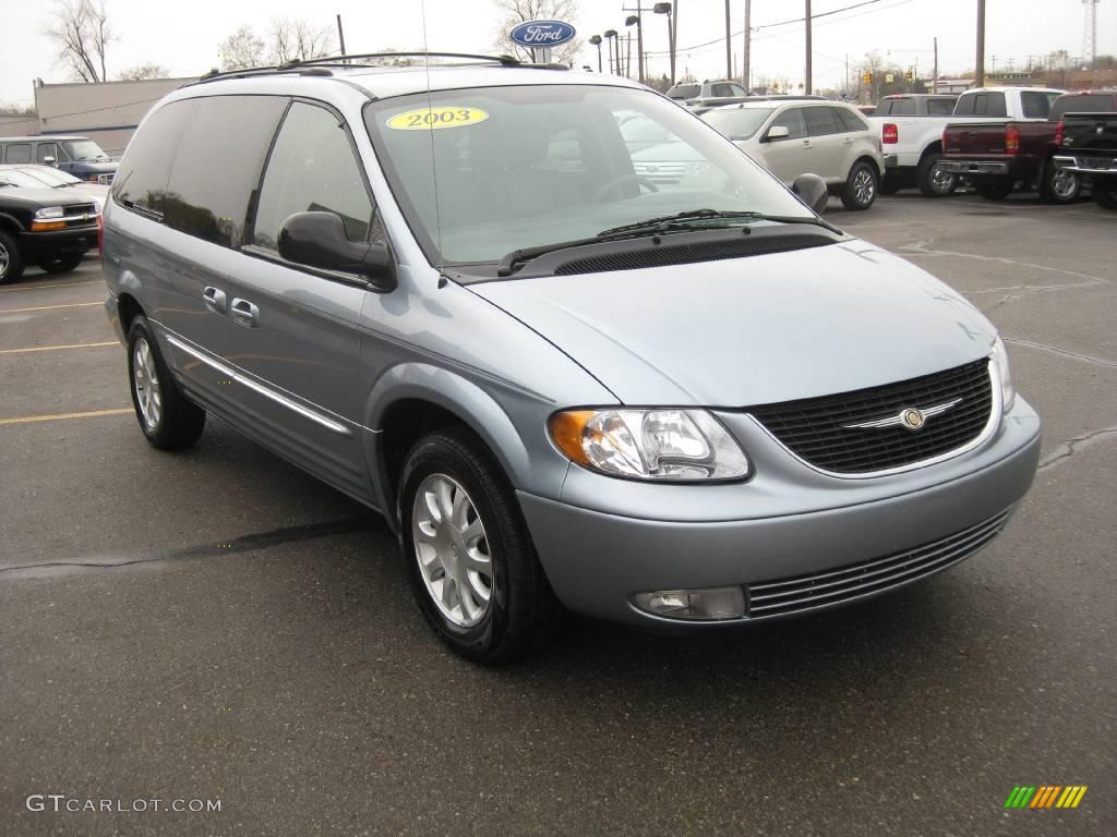 2003 Town & Country LXi - Butane Blue Pearl / Gray photo #5