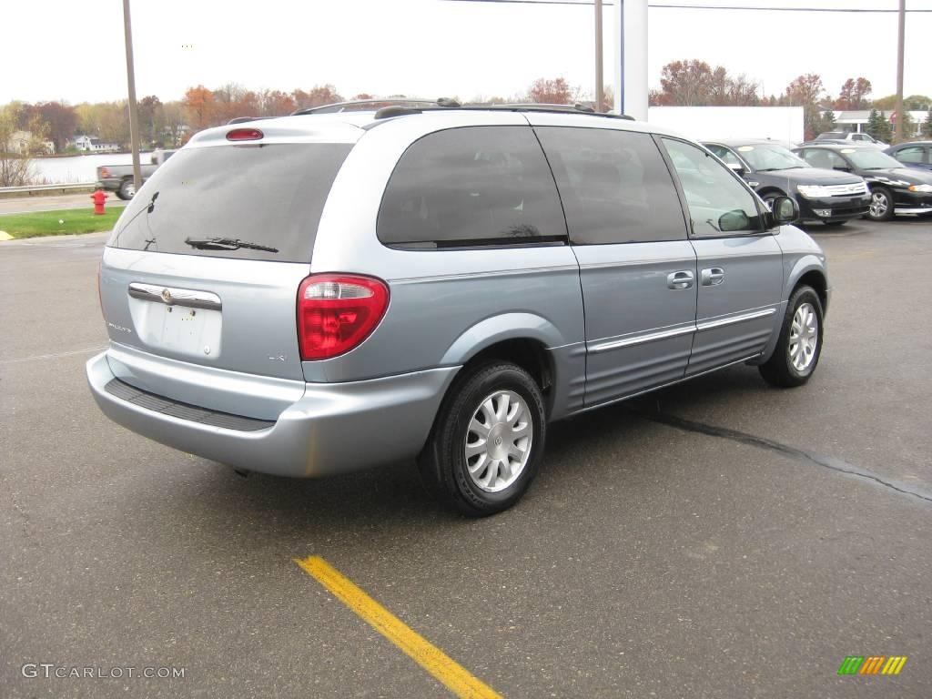 2003 Town & Country LXi - Butane Blue Pearl / Gray photo #9