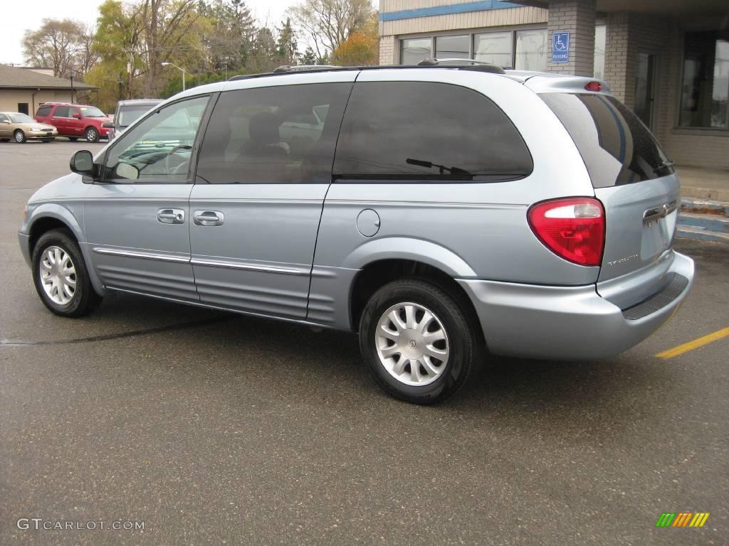 2003 Town & Country LXi - Butane Blue Pearl / Gray photo #13