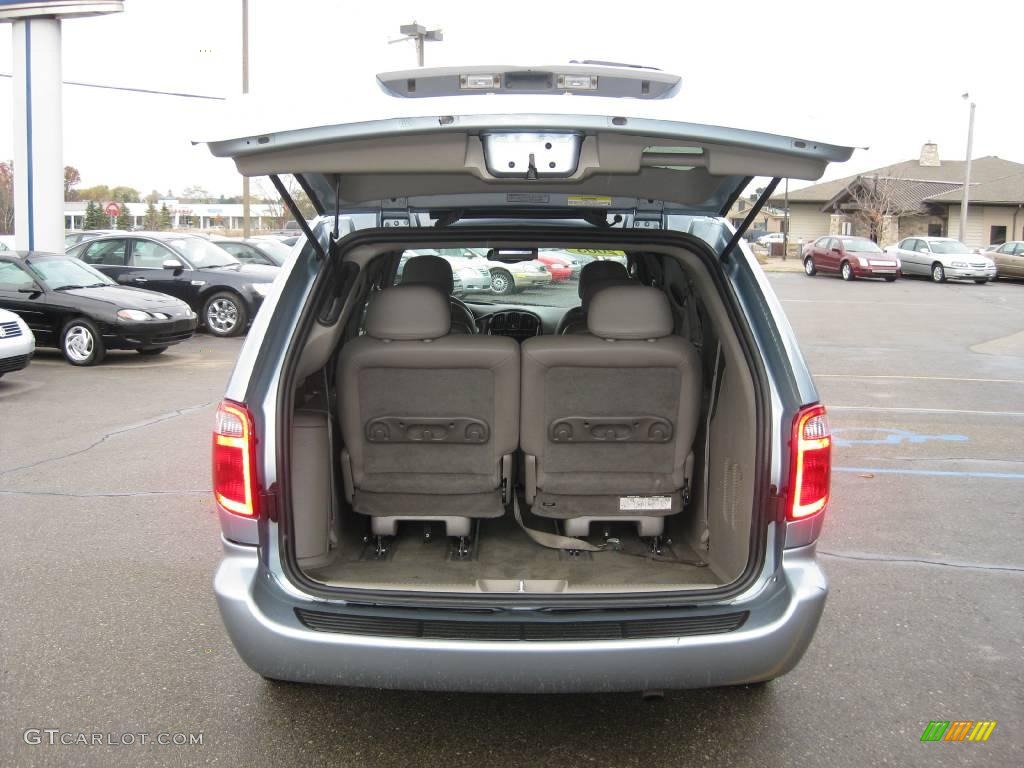 2003 Town & Country LXi - Butane Blue Pearl / Gray photo #16