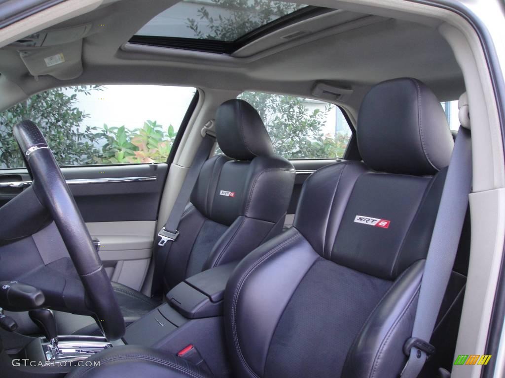 2006 300 C SRT8 - Bright Silver Metallic / Dark Slate Gray/Light Graystone photo #9