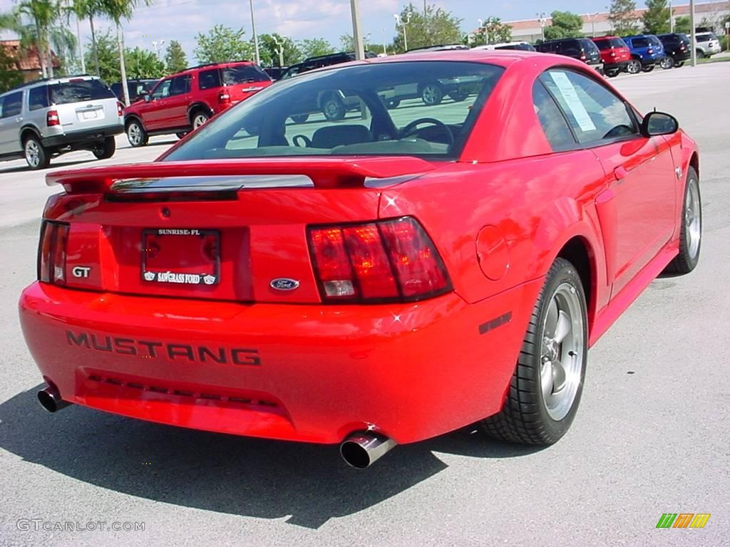 2004 Mustang GT Coupe - Torch Red / Medium Graphite photo #3