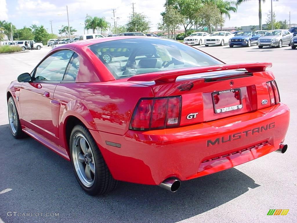 2004 Mustang GT Coupe - Torch Red / Medium Graphite photo #5
