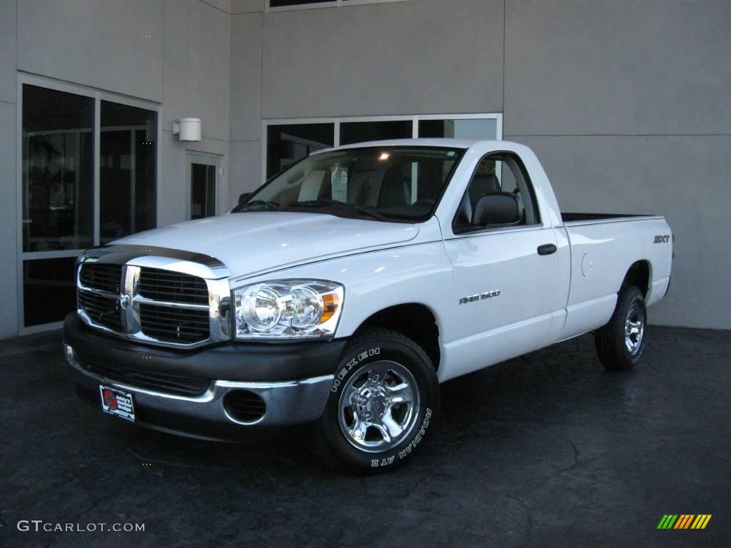 2007 Ram 1500 SXT Regular Cab - Bright White / Medium Slate Gray photo #3