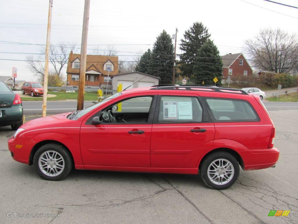 2007 Focus ZXW SES Wagon - Infra-Red / Charcoal/Light Flint photo #5