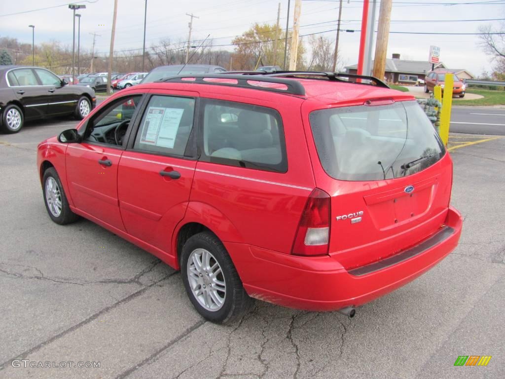 2007 Focus ZXW SES Wagon - Infra-Red / Charcoal/Light Flint photo #6