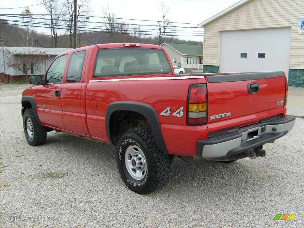 2005 Sierra 2500HD Extended Cab 4x4 - Fire Red / Dark Pewter photo #3