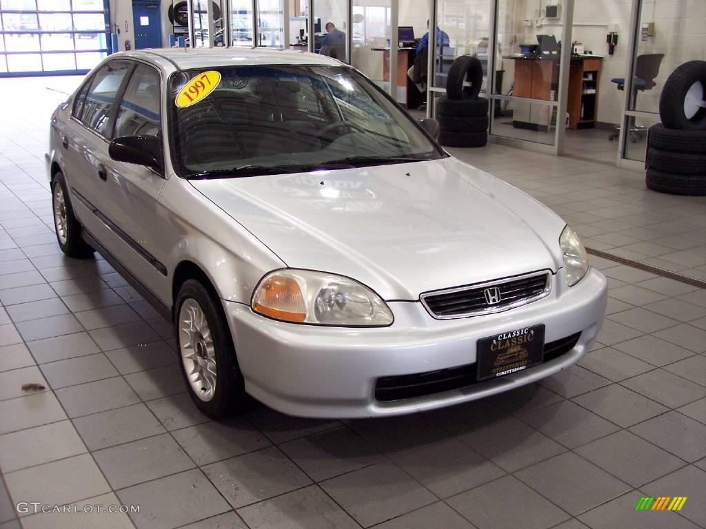 1997 Civic LX Sedan - Vogue Silver Metallic / Gray photo #1