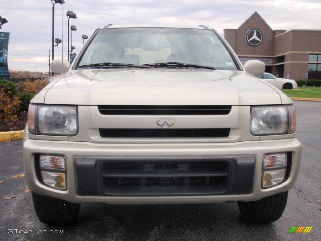 1999 QX4 4x4 - Tuscan Beige Metallic / Beige photo #3