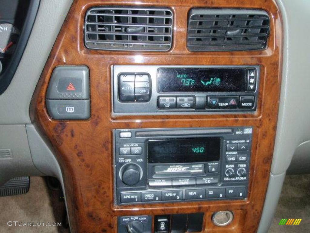 1999 QX4 4x4 - Tuscan Beige Metallic / Beige photo #19