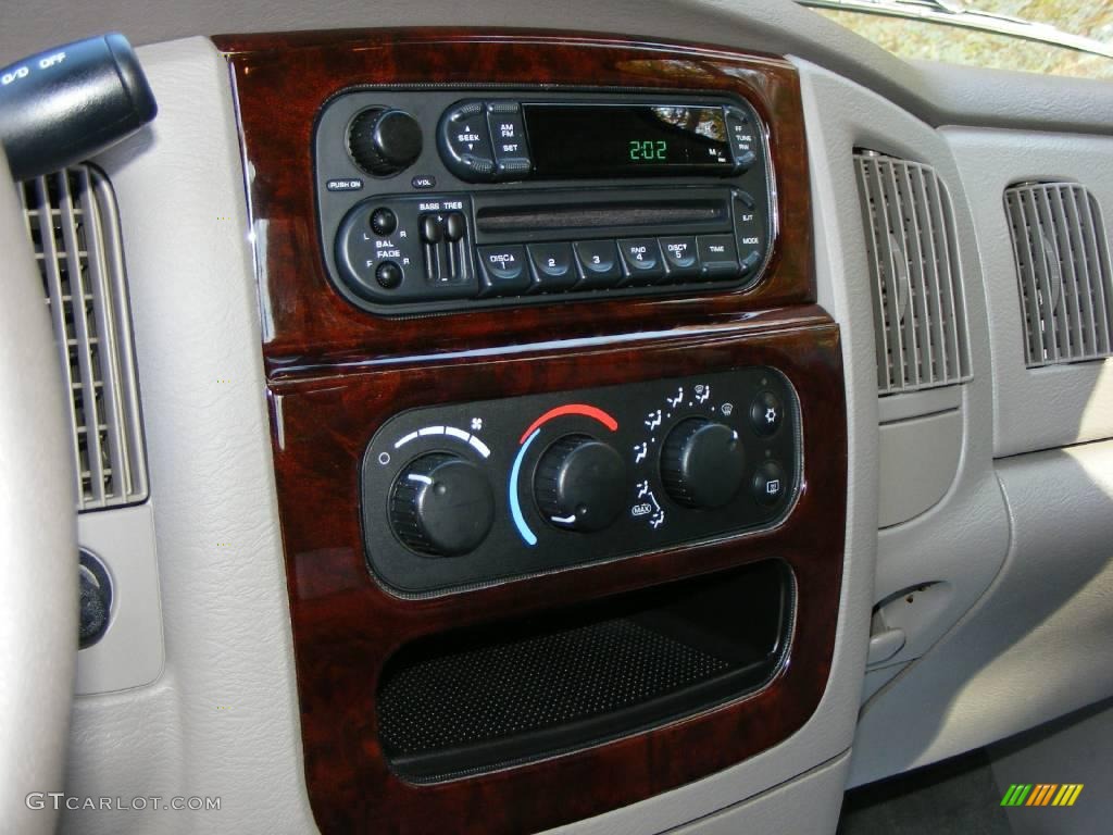 2003 Ram 1500 SLT Quad Cab 4x4 - Dark Garnet Red Pearl / Dark Slate Gray photo #29
