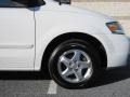 Pure White - MPV LX Photo No. 4