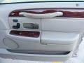 Light Parchment Gold - Town Car Signature Photo No. 24