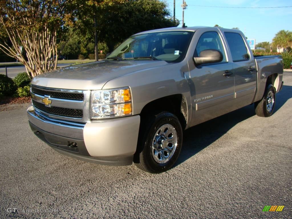 2008 Silverado 1500 LS Crew Cab - Silver Birch Metallic / Dark Titanium photo #4