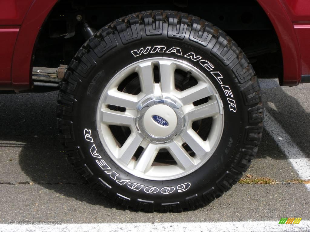 2004 F150 XLT SuperCab 4x4 - Dark Toreador Red Metallic / Tan photo #17