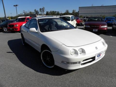 1994 Frost White Acura Integra LS Coupe