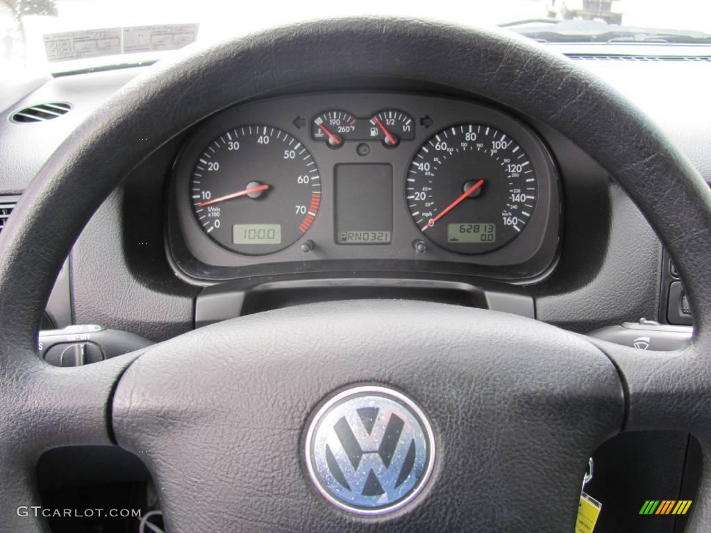 2004 Golf GLS 4 Door - Candy White / Black photo #17