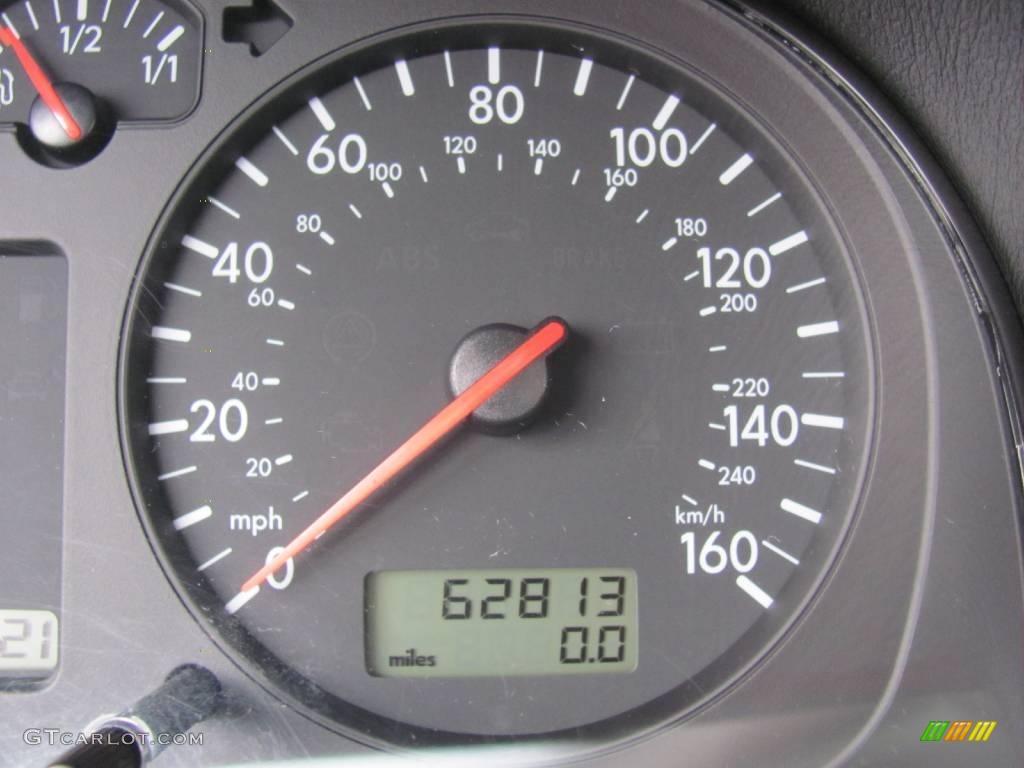 2004 Golf GLS 4 Door - Candy White / Black photo #20