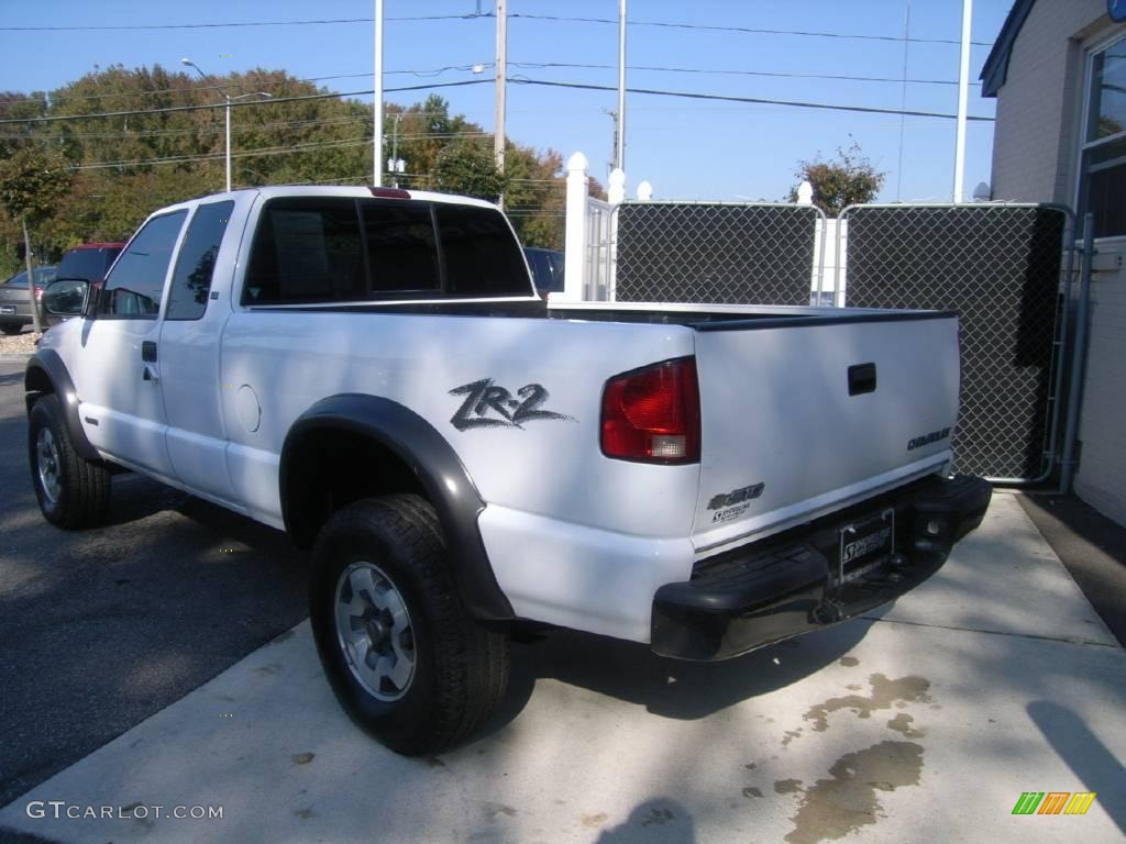 2001 S10 ZR2 Extended Cab 4x4 - Summit White / Graphite photo #5