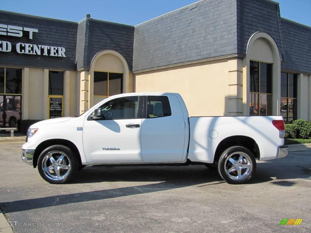 2008 Tundra Double Cab - Super White / Graphite Gray photo #4
