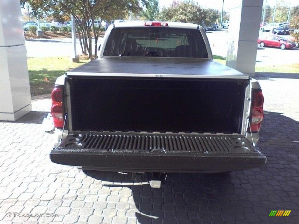 2005 Silverado 1500 Z71 Extended Cab 4x4 - Sandstone Metallic / Dark Charcoal photo #15