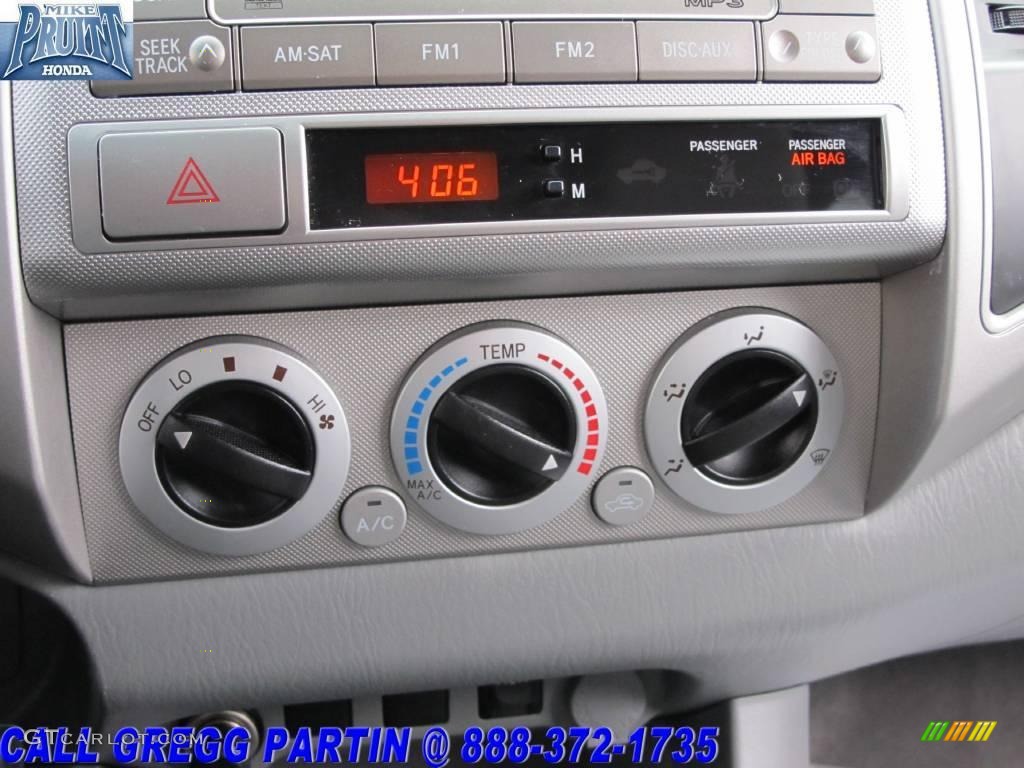 2009 Tacoma V6 TRD Access Cab 4x4 - Silver Streak Mica / Graphite Gray photo #25