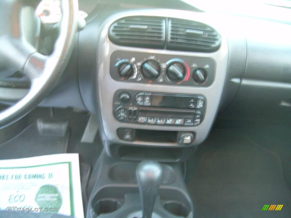 2002 Neon SXT - Stone White / Dark Slate Gray photo #15