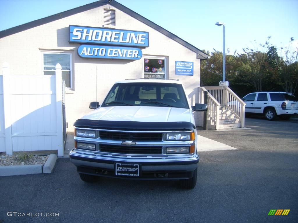1997 Tahoe LT 4x4 - Olympic White / Blue photo #1