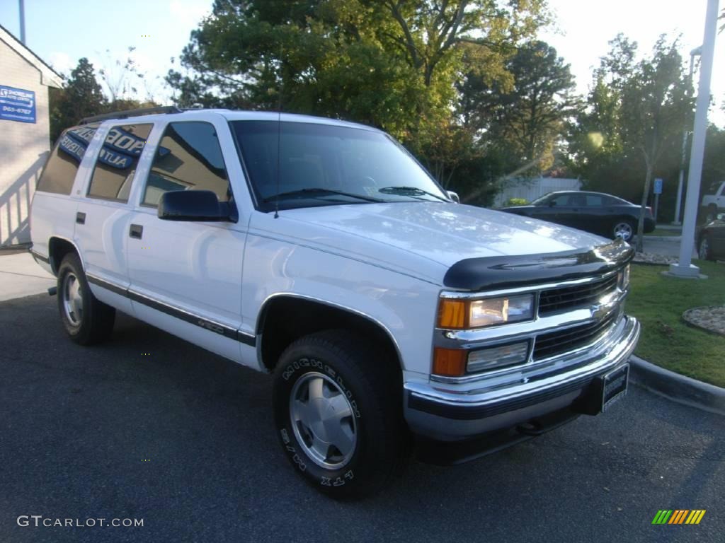 1997 Tahoe LT 4x4 - Olympic White / Blue photo #9