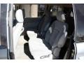 Magnesium Green Pearl - Caravan SXT Photo No. 13