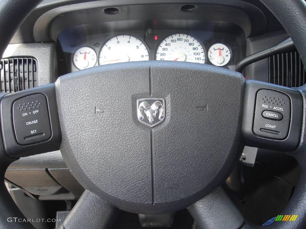 2004 Ram 1500 SLT Quad Cab 4x4 - Bright Silver Metallic / Dark Slate Gray photo #30