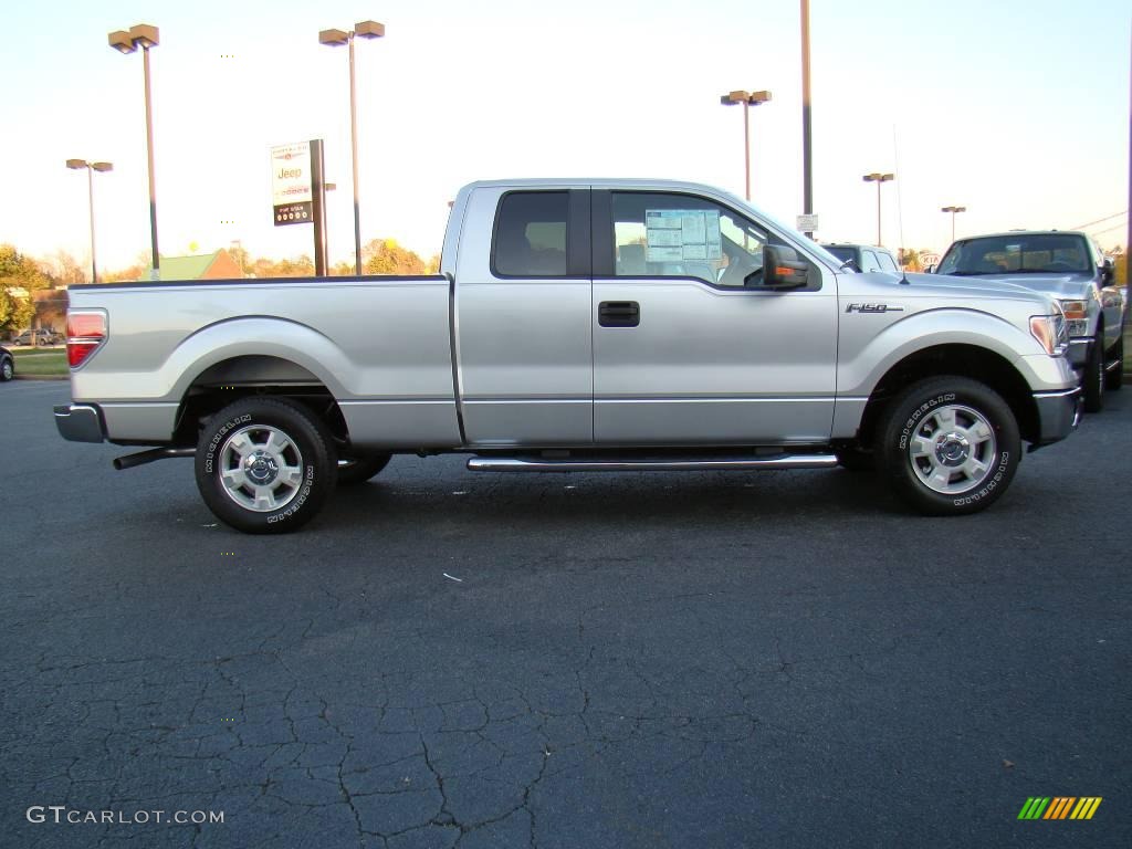 2010 F150 XLT SuperCab - Ingot Silver Metallic / Medium Stone photo #2