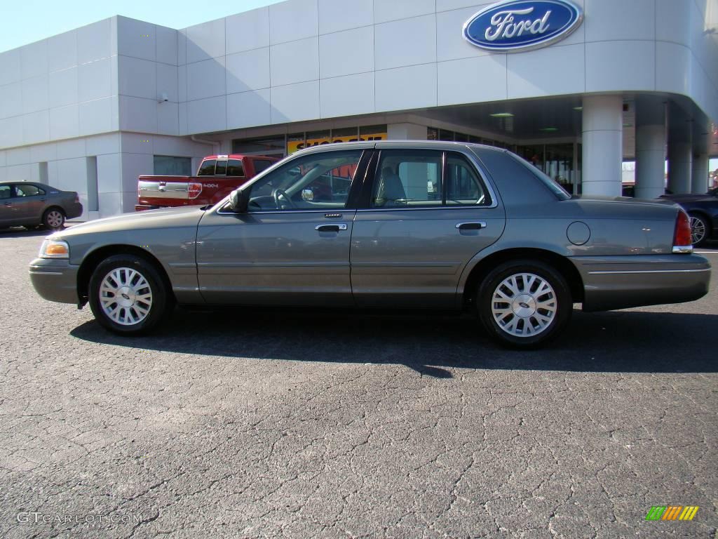 2003 Crown Victoria LX - Arizona Beige Metallic / Light Flint photo #5