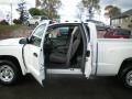 2006 Bright White Dodge Dakota ST Club Cab  photo #16